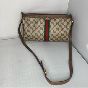 Gucci vintage shoulder bag